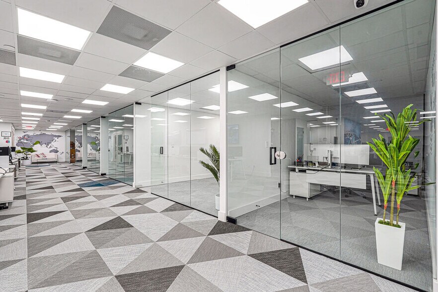 More Photos Of 1110 Brickell Ave, Miami Office For Sale