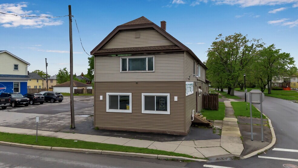 More Photos Of 2794 Harlem Rd, Cheektowaga Storefront Retail Residential For Sale