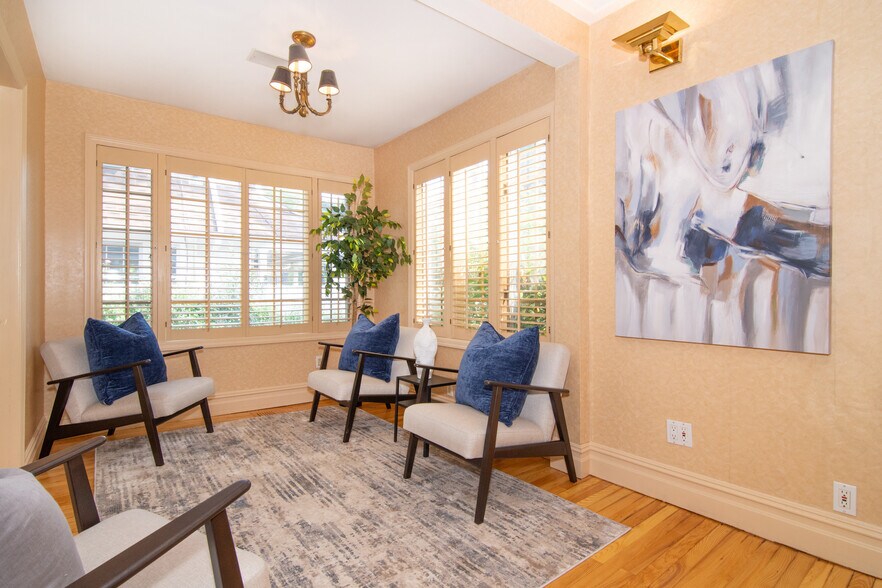 More Photos Of 915 Palmer Rd, Bronxville Office For Sale