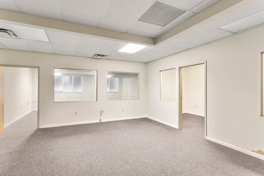 More Photos Of 501 N Grandview Ave, Daytona Beach Medical For Sale