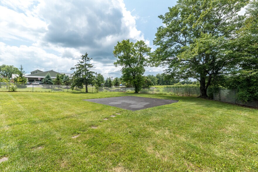 More Photos Of 4018 Durham Rd, Ottsville Storefront Retail Office For Sale