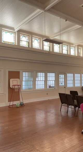 More Photos Of 621 Court St, Lynchburg Specialty For Sale