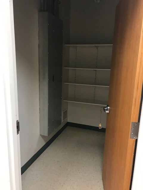 More Photos Of 700 E Broadway Blvd, Tucson Office For Sale