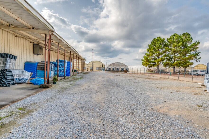 More Photos Of 3601 Wetumpka Hwy, Montgomery Warehouse For Lease