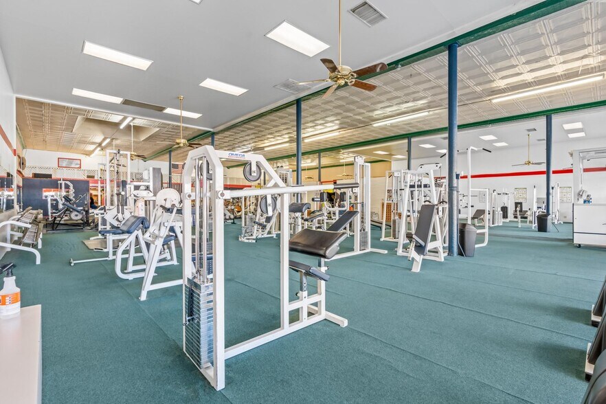 More Photos Of 110 E Franklin St, Hillsboro Health Club For Sale