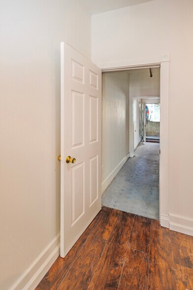 More Photos Of 2884-2898 Mission St, San Francisco Storefront Retail Office For Lease