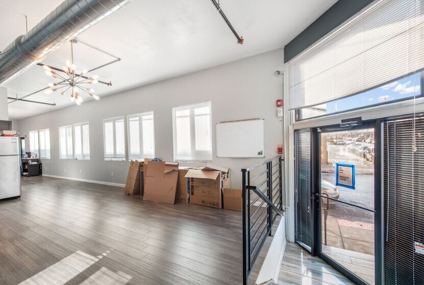 More Photos Of 601 N 39th St, Philadelphia Storefront Retail Residential For Sale