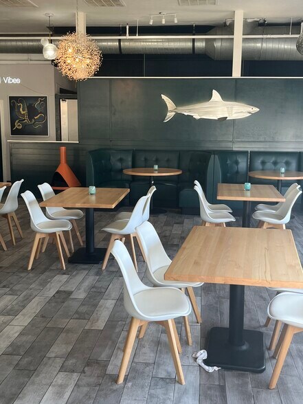 More Photos Of 615 Main St, Hyannis General Retail For Lease