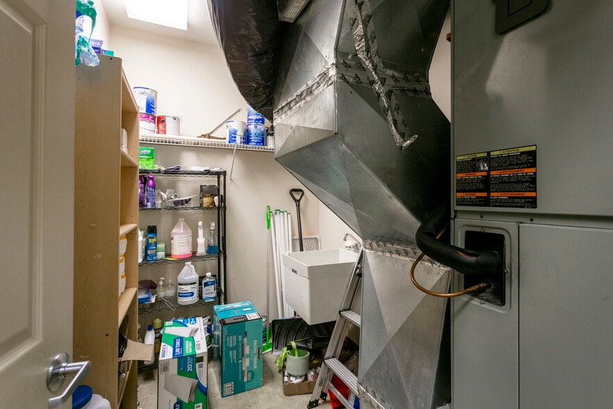 More Photos Of 3230 Peoples Dr, Harrisonburg Office For Lease