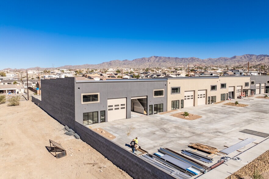 More Photos Of 2995 Kiowa Blvd N, Lake Havasu City Industrial For Lease