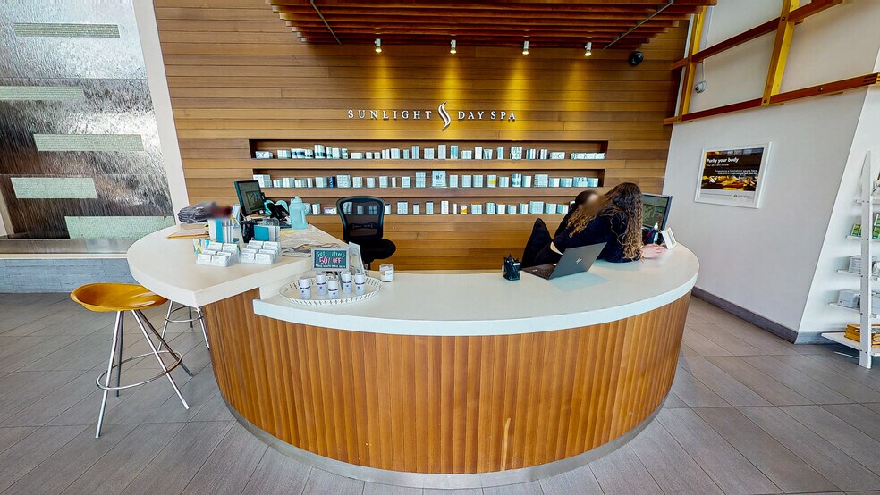 More Photos Of 7373 W 107th St, Overland Park Office For Lease