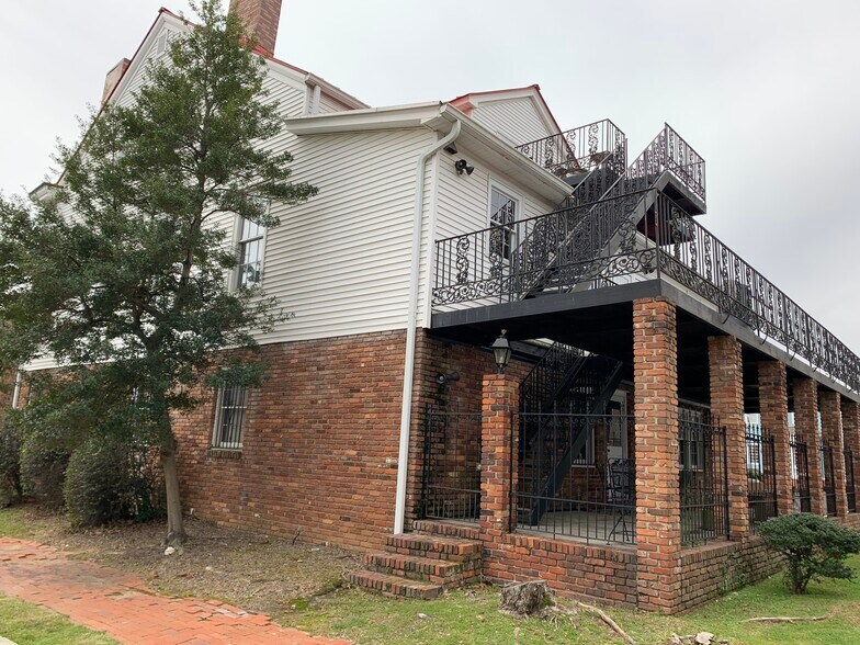 More Photos Of 429 Walker St, Augusta Loft Creative Space For Sale