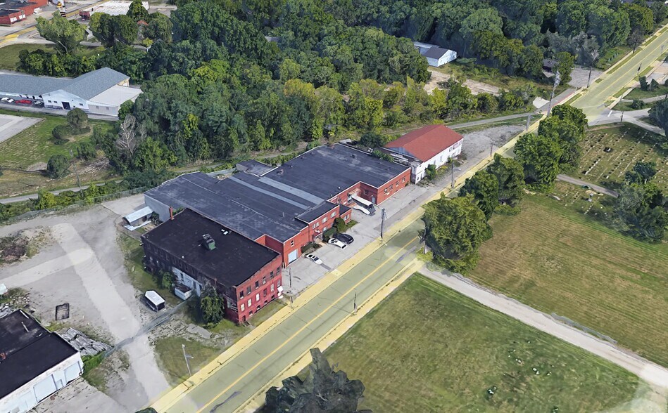 More Photos Of 1309 Niles Rd SE, Warren Warehouse For Sale