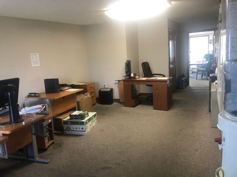 More Photos Of 12250 S Gessner Dr, Houston Auto Repair For Sale