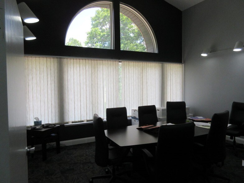 More Photos Of 1803 Whites Rd, Kalamazoo Office For Lease