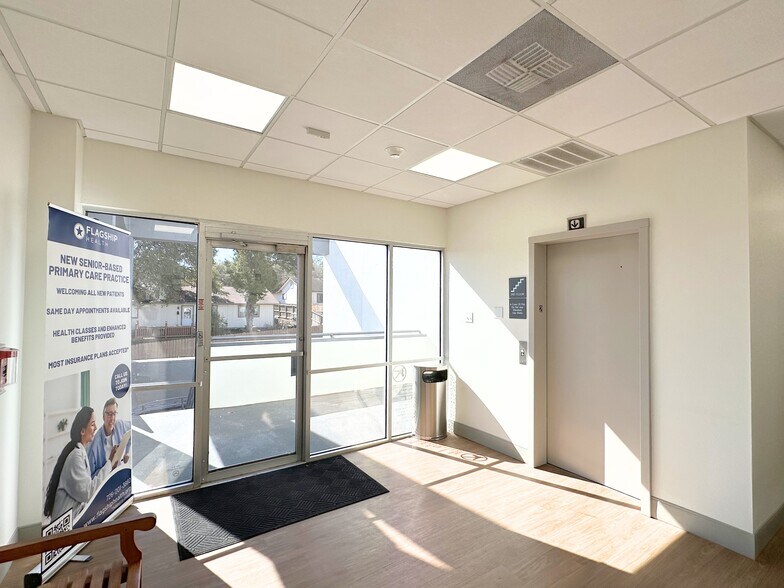 More Photos Of 12501 Judson Rd, San Antonio Medical For Lease