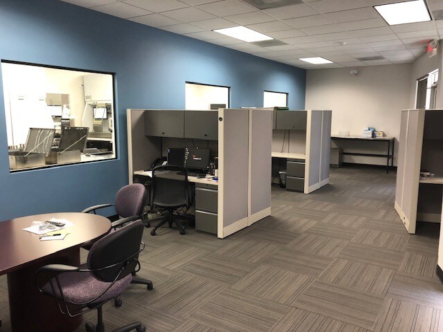 More Photos Of 880 Jupiter Park Dr, Jupiter Light Manufacturing For Sale