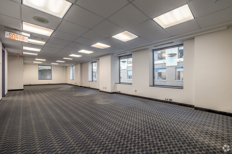 More Photos Of 1555 Rue Peel, Montréal Office For Lease