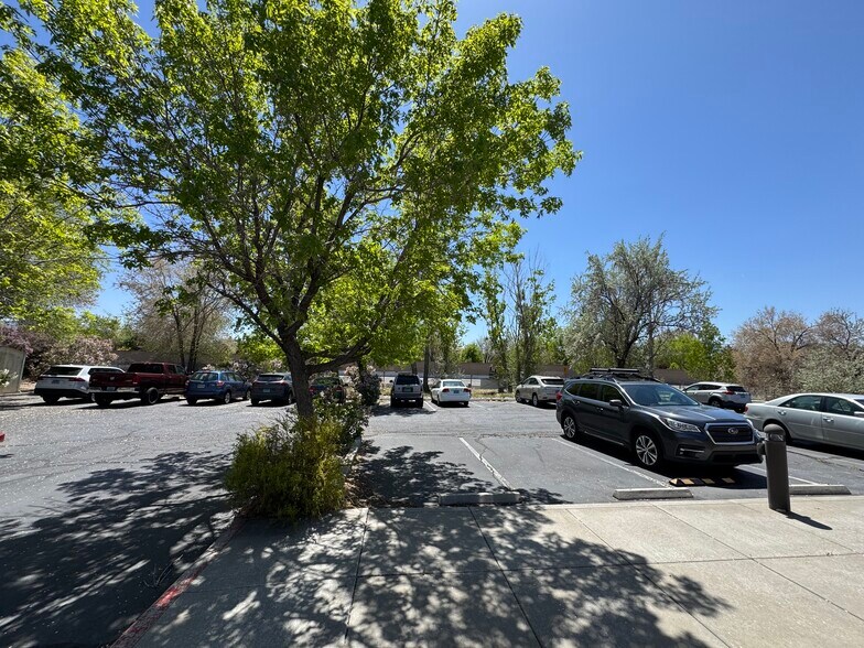 More Photos Of 4650 Wedekind Rd, Sparks Office For Lease
