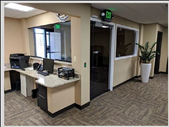 More Photos Of 28116 Orchard Lake Rd, Farmington Hills Office For Sale
