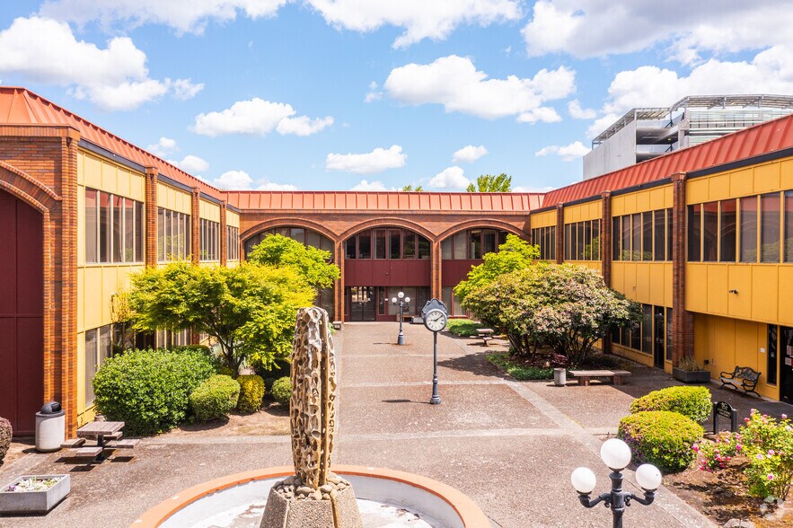 More Photos Of 3800 SW Cedar Hills Blvd, Beaverton Office For Lease