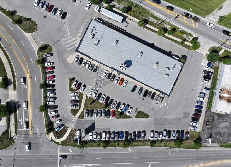 More Photos Of 4021-4037 Ice Way, Fort Wayne Storefront For Lease