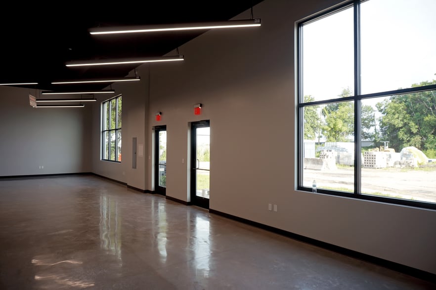 More Photos Of 775 Garden Commerce Pky, Winter Garden Research And Development For Lease