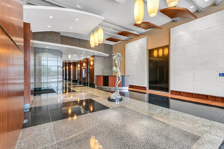 More Photos Of 121-189 S Orange Ave, Orlando Office Residential For Lease