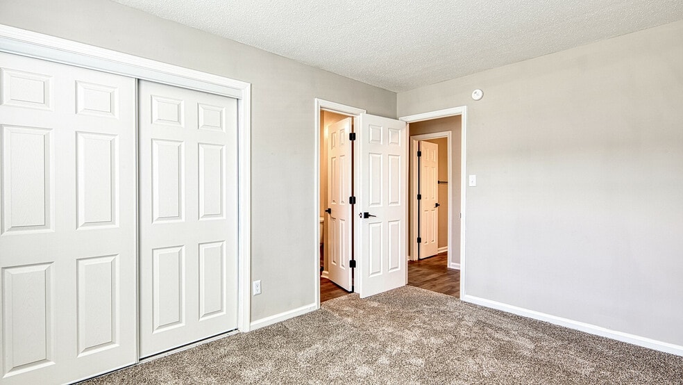 More Photos Of 1201 Edenham Ct, Virginia Beach Apartments For Sale