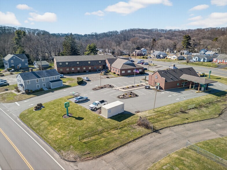 More Photos Of 444 Foxon Rd, East Haven Office For Sale