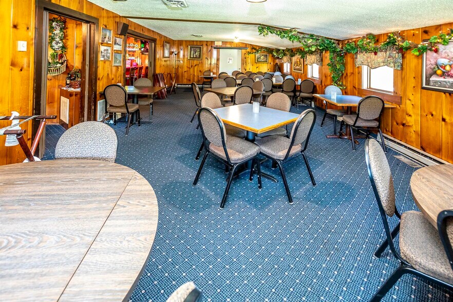 More Photos Of N9581 US Highway 12, Merrillan Restaurant For Sale