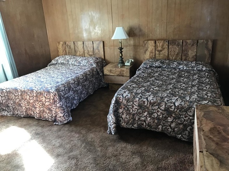 More Photos Of 1043 US Highway 206, Bordentown Hotel For Sale