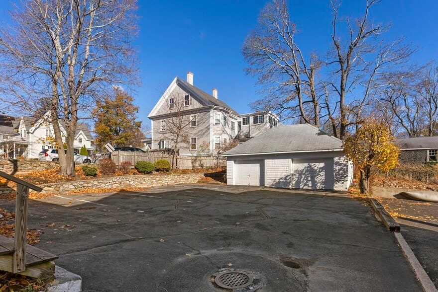 More Photos Of 145 Court St, Plymouth Office Residential For Lease