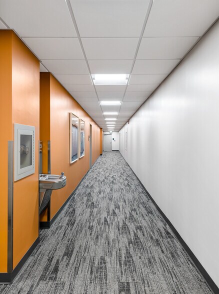 More Photos Of 7410 New La Grange Rd, Louisville Office For Lease