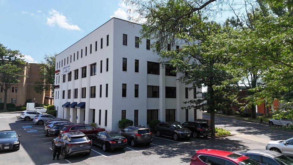 Primary Photo Of 1311 Dolley Madison Blvd, McLean Office For Lease