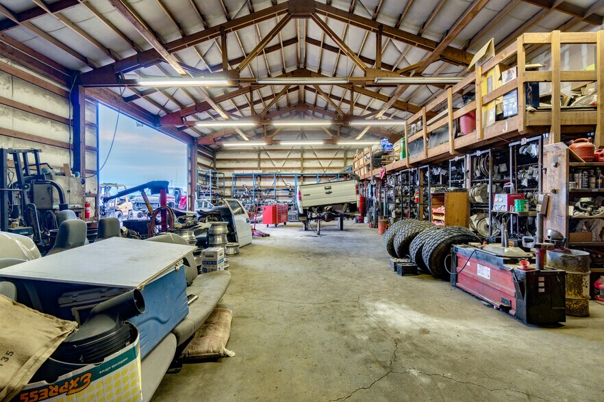More Photos Of 17308 Highway 99E, Hubbard Auto Salvage Facility For Sale