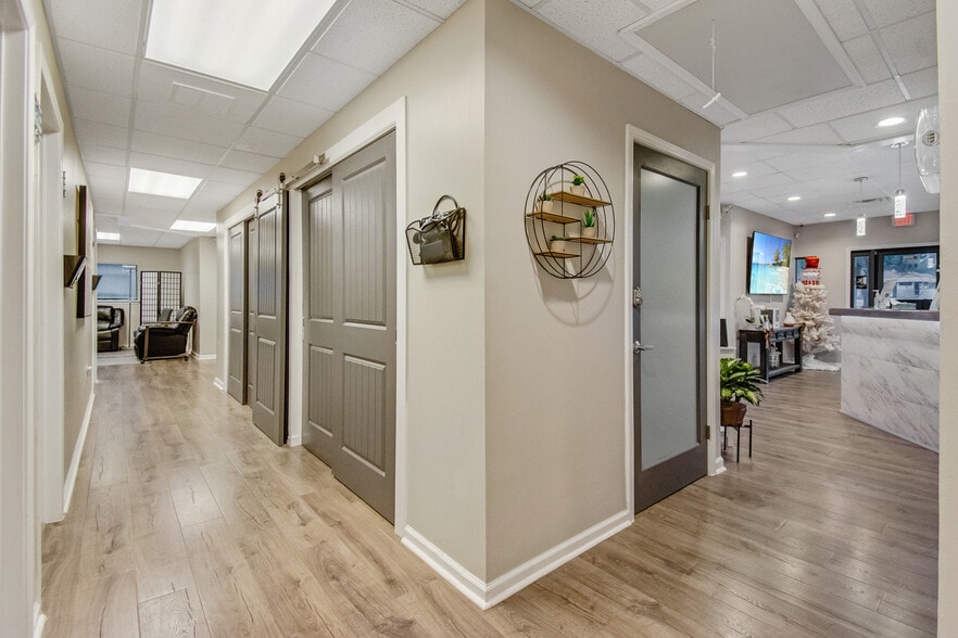 More Photos Of 4540 Southside Blvd, Jacksonville Medical For Sale