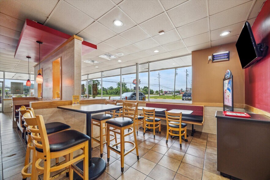 More Photos Of 10404 Telephone Rd, Houston Fast Food For Lease