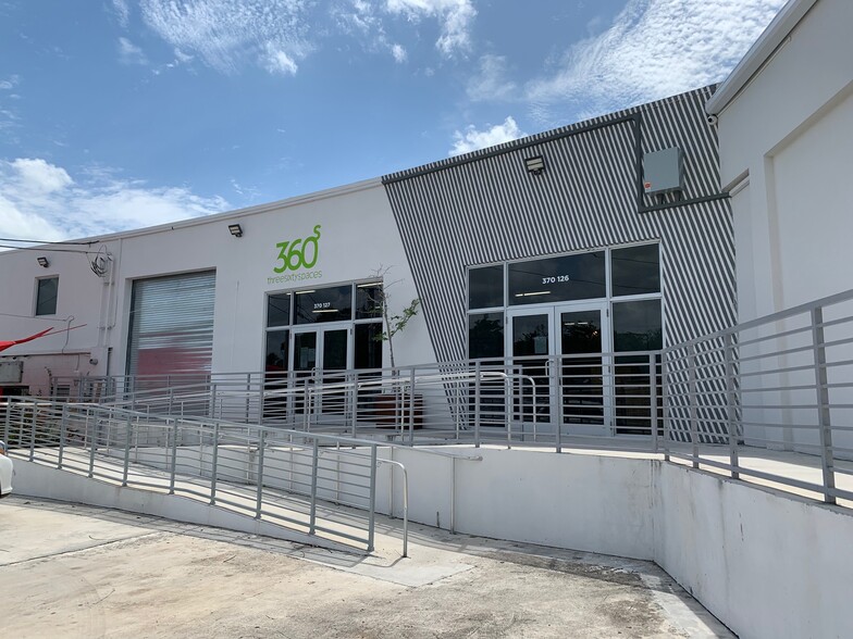 More Photos Of 370 NE 75th St, Miami Showroom For Lease