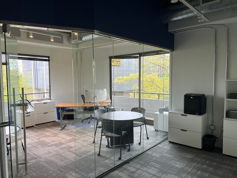 More Photos Of 100 E Broadway Ave, Eugene Office For Sale