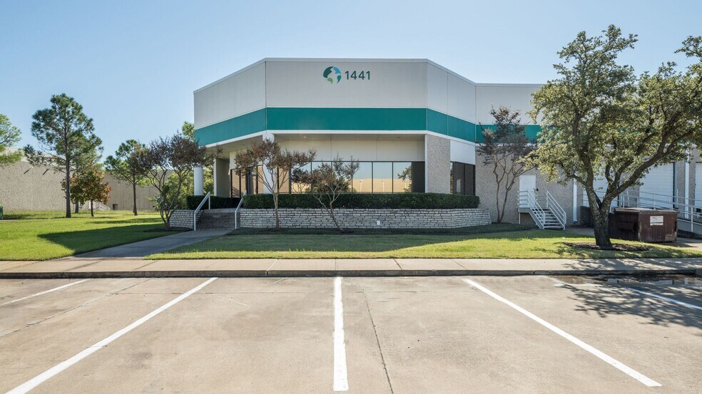 Primary Photo Of 1441 Patton Pl, Carrollton Warehouse For Lease