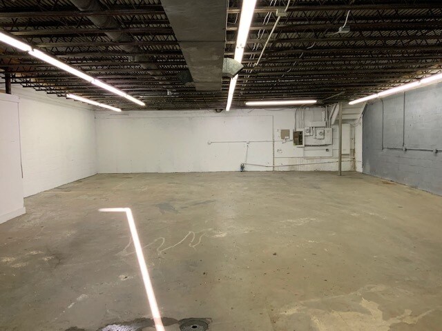 More Photos Of 1633-1639 E Ayre St, Newport Warehouse For Lease
