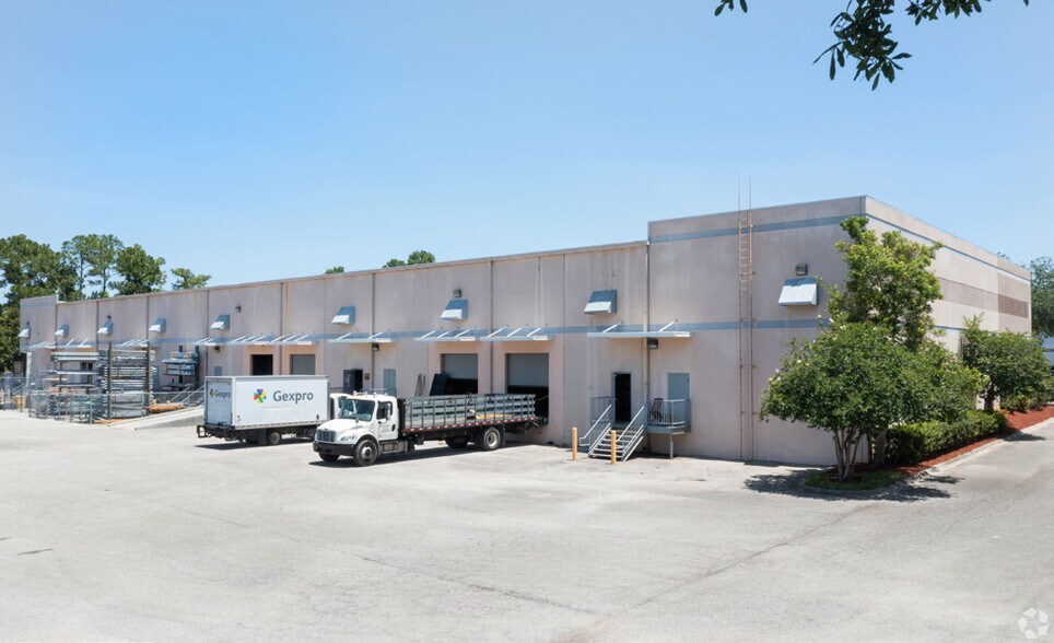 More Photos Of 7818 Philips Hwy, Jacksonville Unknown For Lease