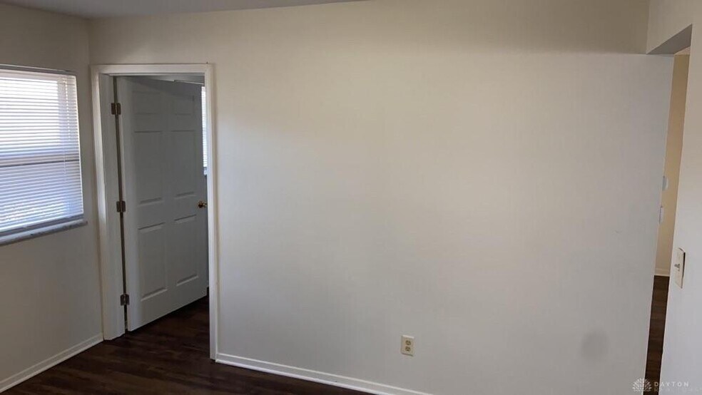 More Photos Of 3214 Illinois Ave, Middletown Apartments For Sale