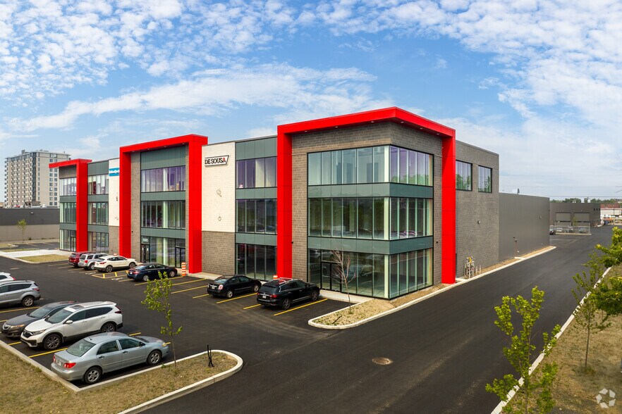 Primary Photo Of 5965-5995 Boul Des Grandes-Prairies, Saint-leonard Industrial For Lease