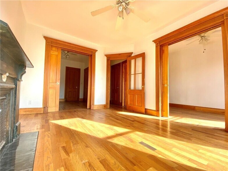 More Photos Of 135 5th Ave, Brooklyn Storefront Retail Residential For Sale