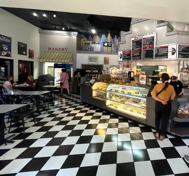 More Photos Of 225 Yale Ave, Claremont Restaurant For Lease