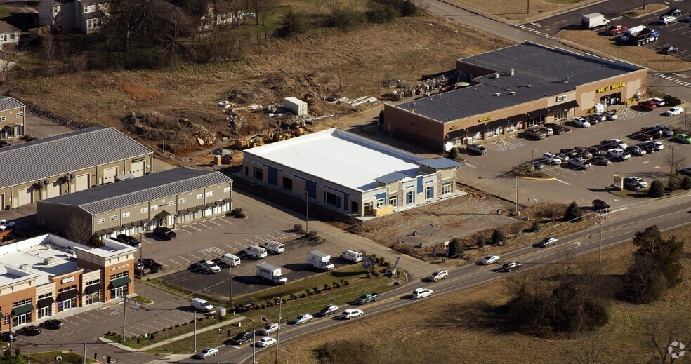 More Photos Of 4920 Port Royal Rd, Spring Hill Storefront For Lease