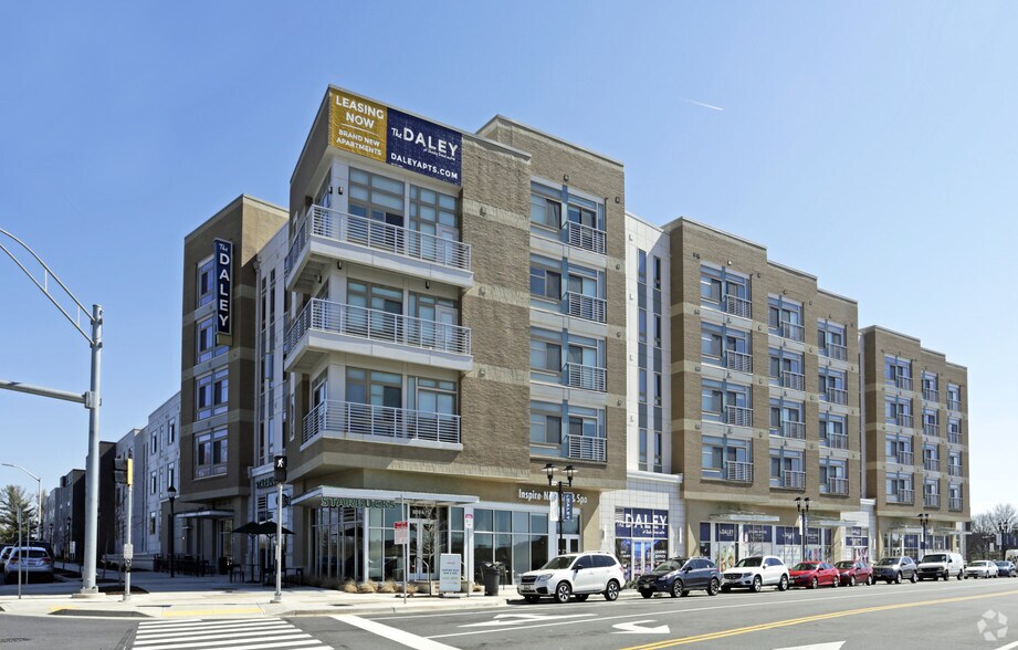 More Photos Of 8010 Gramercy Blvd, Rockville Apartments For Lease