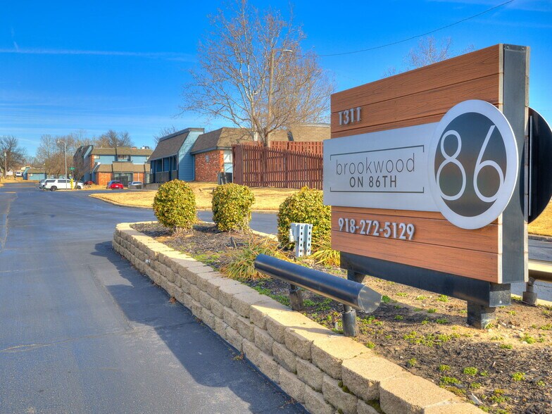 More Photos Of 1311 N Ash Pl, Owasso Apartments For Sale